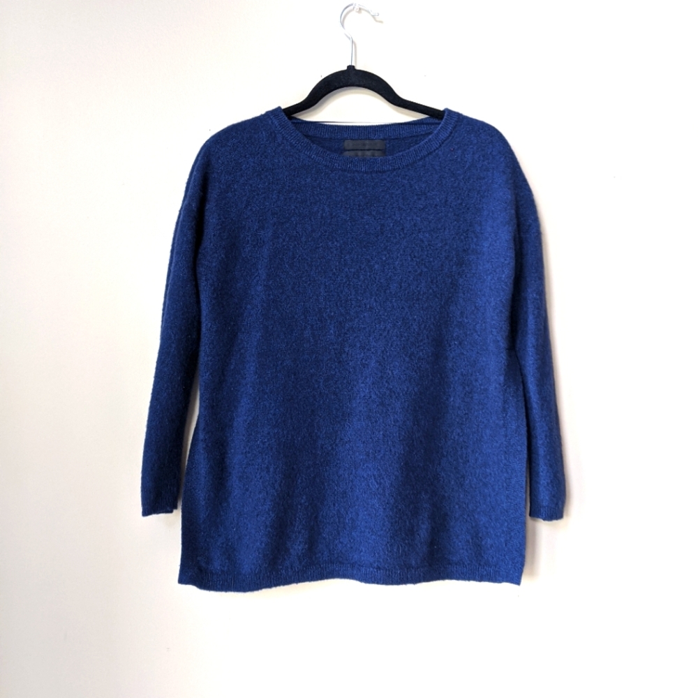 Cashmere cobalt blue sweater